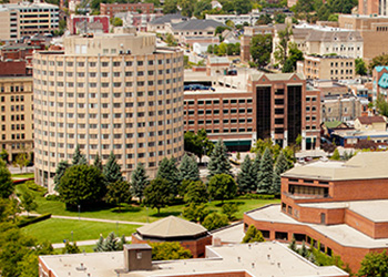 Residence Halls // Undergraduate Admissions // Marquette University